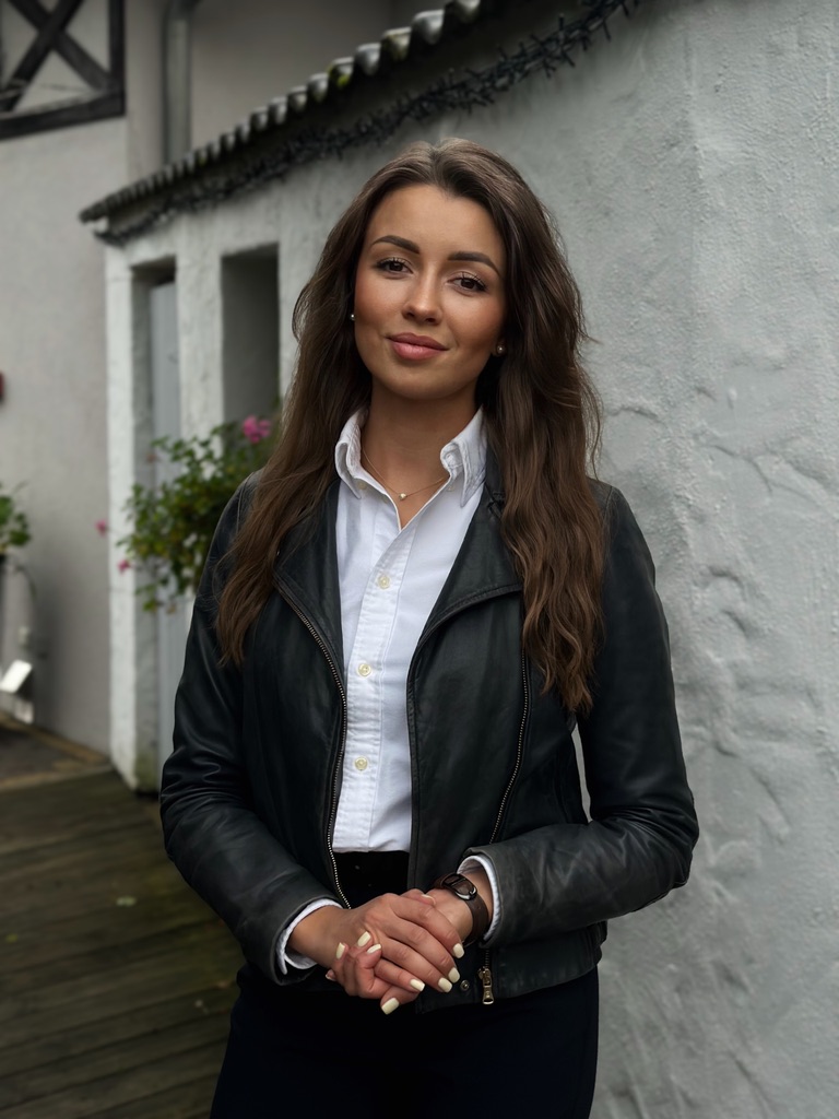 4B3408AB-D6CE-4707-A70D-DE3D339929F9_1_105_c